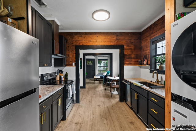 Image 17 of 38 For 203 Helena  