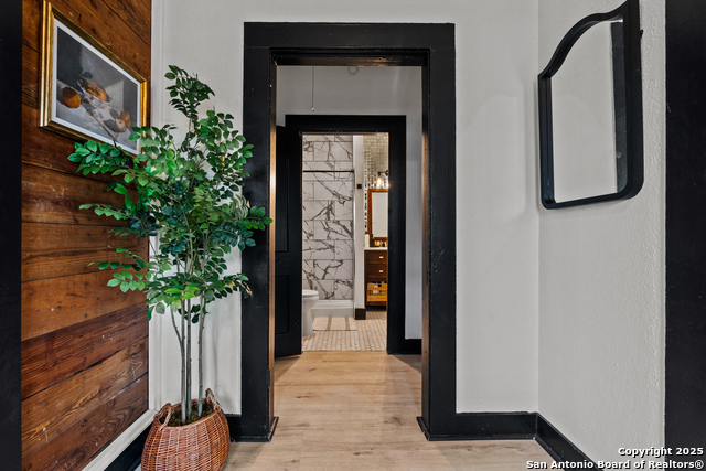 Image 19 of 38 For 203 Helena  