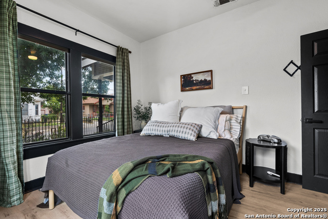 Image 26 of 38 For 203 Helena  