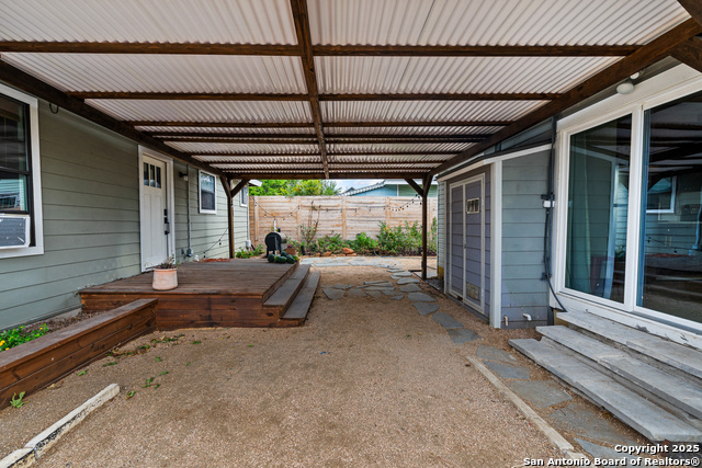 Image 31 of 38 For 203 Helena  