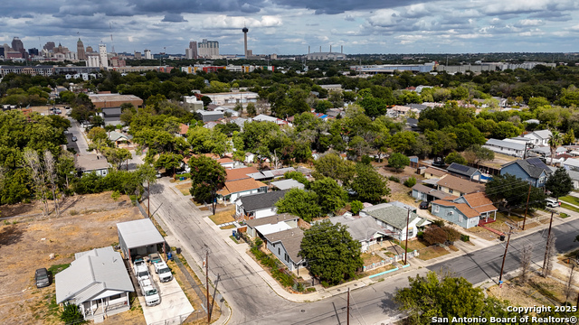 Image 36 of 38 For 203 Helena  