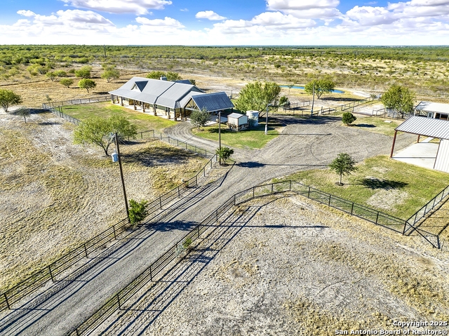 Details for 3498 County Road 215, Falls City, TX 78113