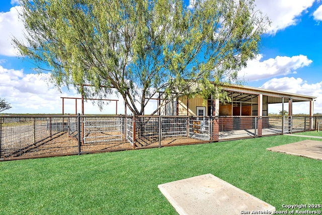 Listing photo id 33 for 3498 County Road 215