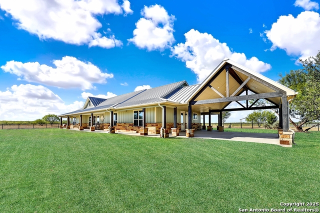 Listing photo id 37 for 3498 County Road 215