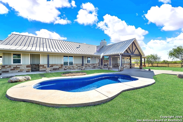 Listing photo id 41 for 3498 County Road 215