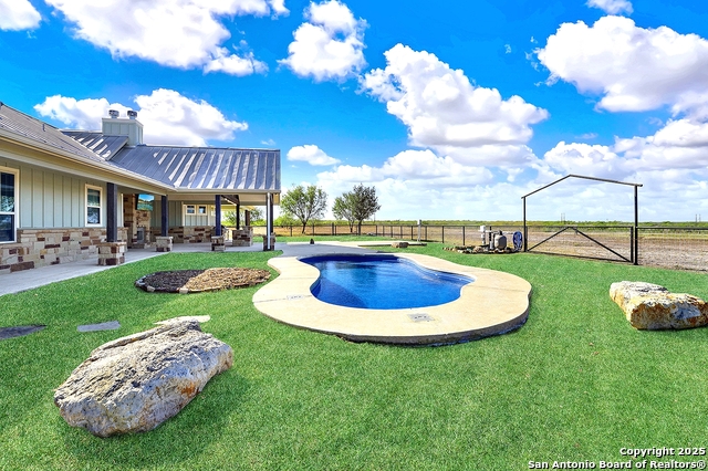 Listing photo id 42 for 3498 County Road 215