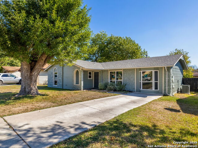 Details for 422 Bridgit  , Converse, TX 78109