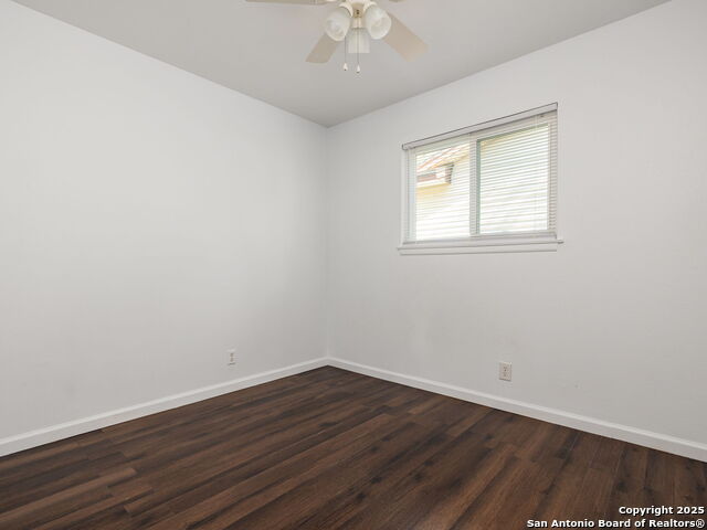 Image 14 of 17 For 422 Bridgit