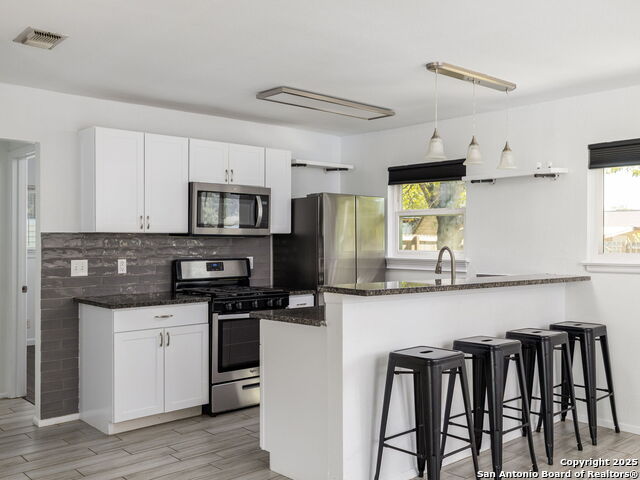 Image 5 of 17 For 422 Bridgit