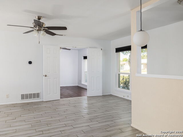 Image 8 of 17 For 422 Bridgit