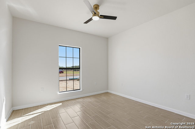 Image 28 of 35 For 16935 Rancho Escondido