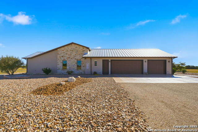 Image 47 of 77 For 601 Garrison Rd