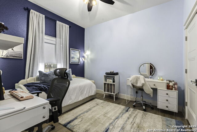 Image 18 of 30 For 835 Cross Street