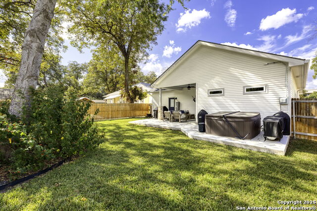 Image 28 of 30 For 835 Cross Street