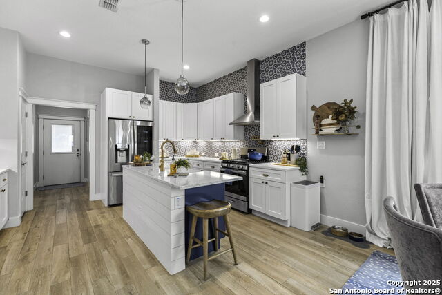 Image 9 of 30 For 835 Cross Street