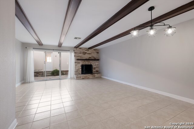 Image 5 of 19 For 11303 Vance Jackson K1