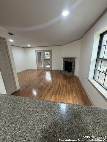 Image 8 of 11 For 10955 Wurzbach  506