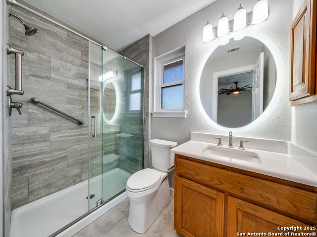 Image 12 of 25 For 433 Klein  