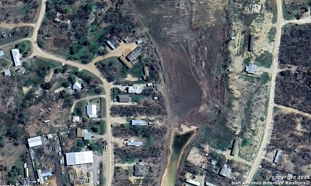 Image 24 of 25 For 323 County Road 6842