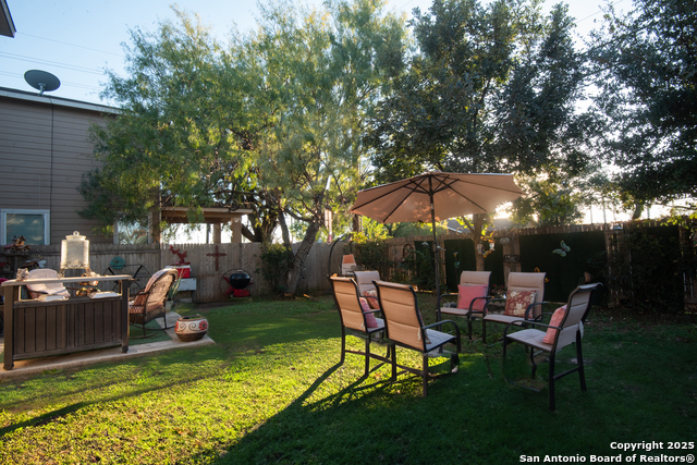 Image 27 of 30 For 9643 Pleasanton Bluff