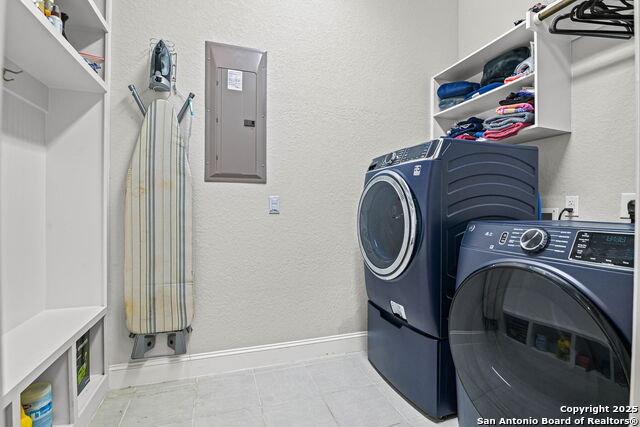 Image 30 of 33 For 744 Mesa Verde