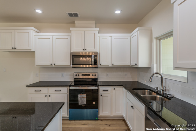 Image 11 of 38 For 635 Cactus Flower