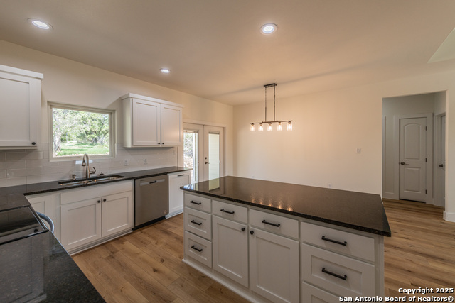 Image 15 of 38 For 635 Cactus Flower