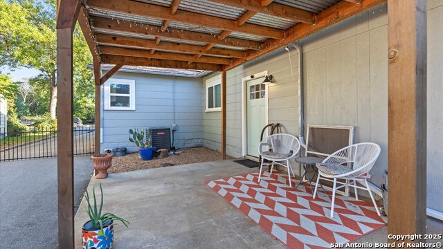 Listing photo id 22 for 760 Roosevelt