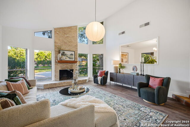 Image 24 of 45 For 6302 Cypress