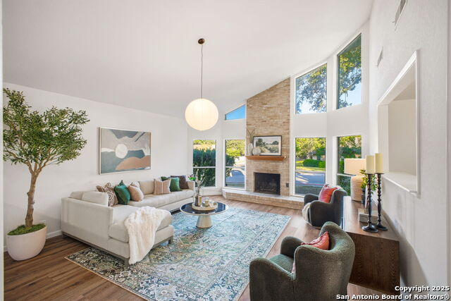 Image 3 of 45 For 6302 Cypress