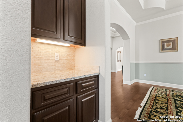 Image 6 of 30 For 919 Sutters Rim