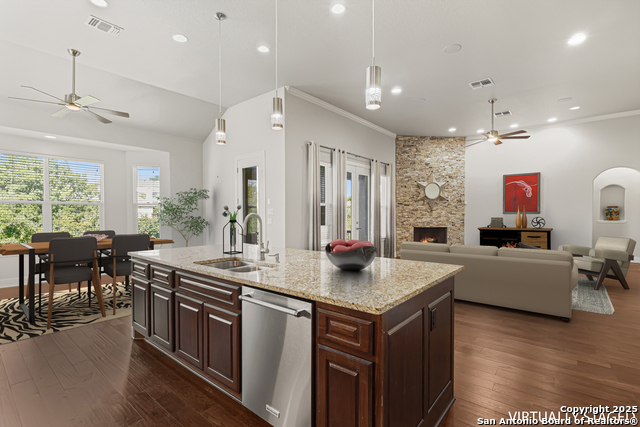 Image 8 of 30 For 919 Sutters Rim