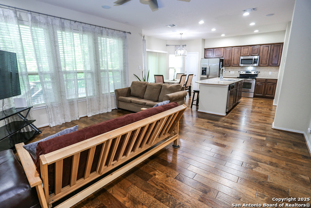 Image 3 of 33 For 7239 Summer Way