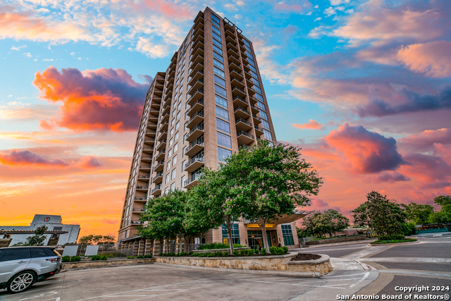 Image 20 of 28 For 4242 Broadway Street  1505