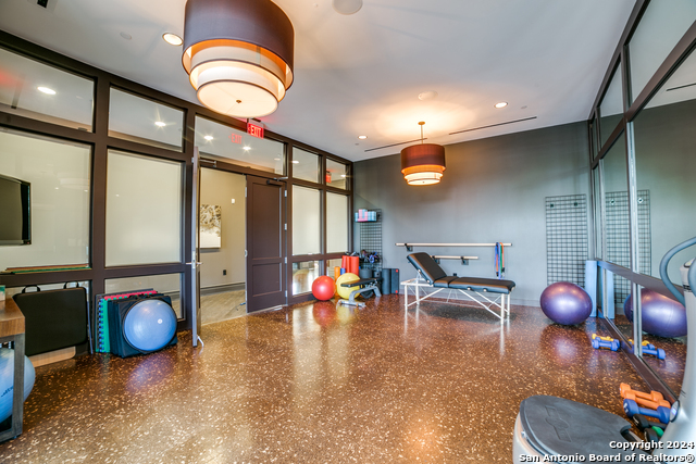 Image 25 of 28 For 4242 Broadway Street  1505