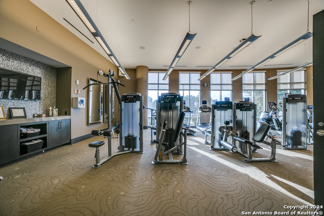 Image 26 of 28 For 4242 Broadway Street  1505