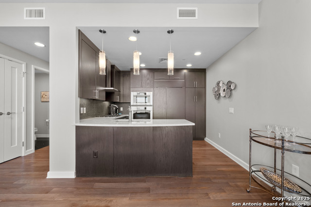 Image 6 of 28 For 4242 Broadway Street  1505