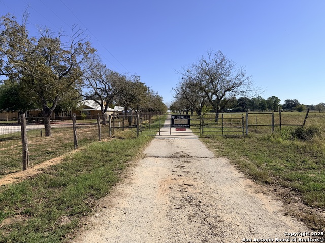 Details for 2880 2nd  , Pleasanton, TX 78064
