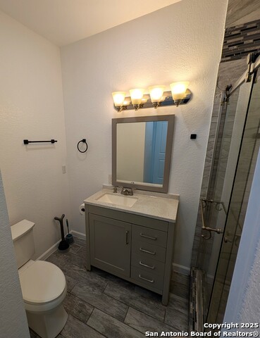 Image 11 of 32 For 707 Craig W