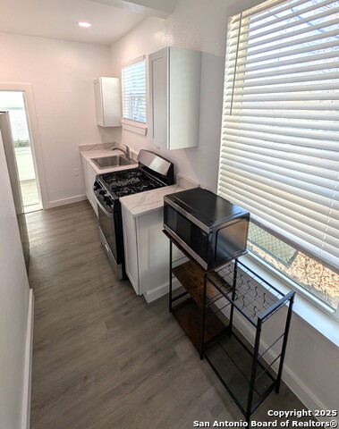 Image 17 of 32 For 707 Craig W