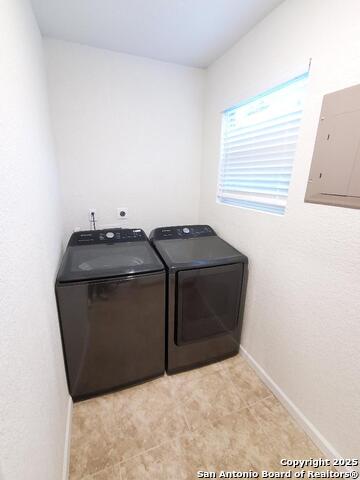 Image 9 of 32 For 707 Craig W