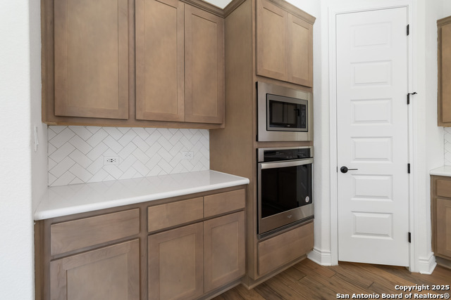 Image 16 of 50 For 1482 Lyme Park