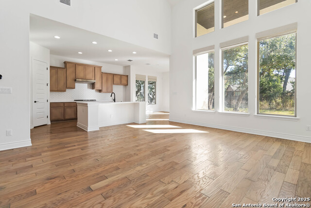 Image 5 of 50 For 1482 Lyme Park