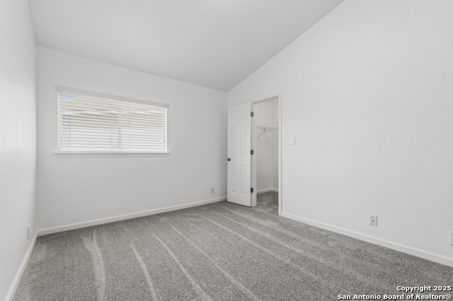 Image 17 of 26 For 105 Lookout View