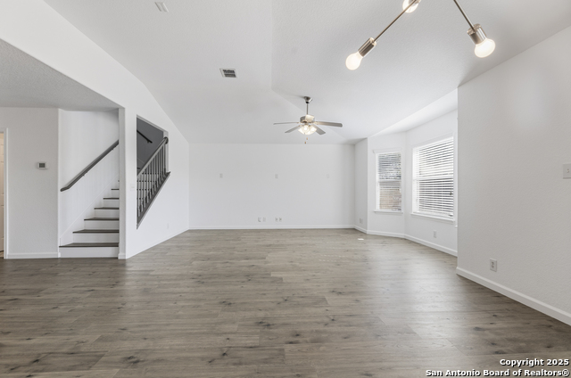 Image 2 of 26 For 105 Lookout View