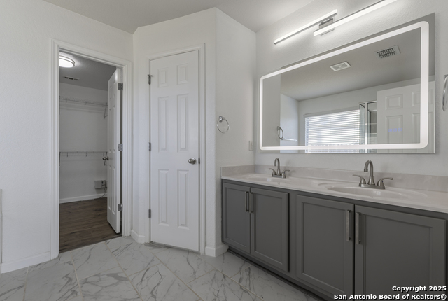 Image 20 of 26 For 105 Lookout View