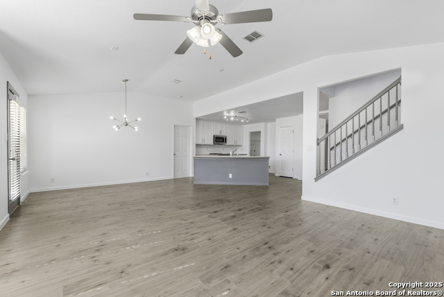 Image 4 of 26 For 105 Lookout View