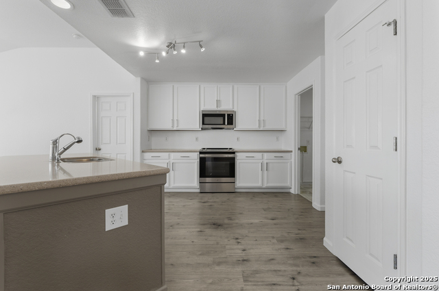 Image 6 of 26 For 105 Lookout View