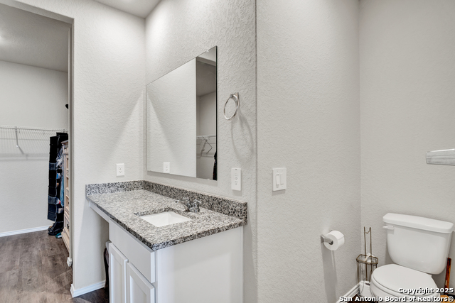 Image 20 of 37 For 579 Jennifer