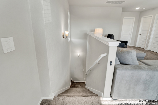 Image 26 of 37 For 579 Jennifer